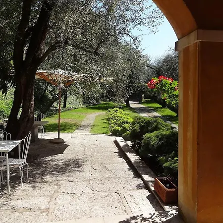 Sanesi Villa *